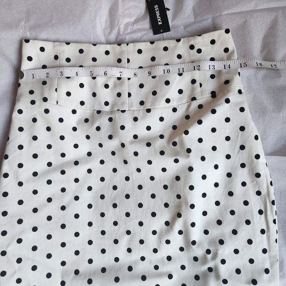 Express  Polka-dot Pencil Skirt off white black dots size 6 NWT - Picture 4 of 15